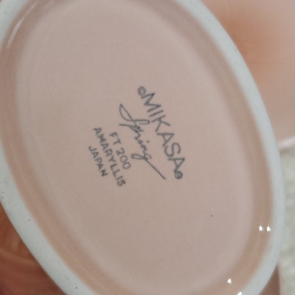 Vintage MIKASA gravy boat and butter dish - Picture 9 of 11